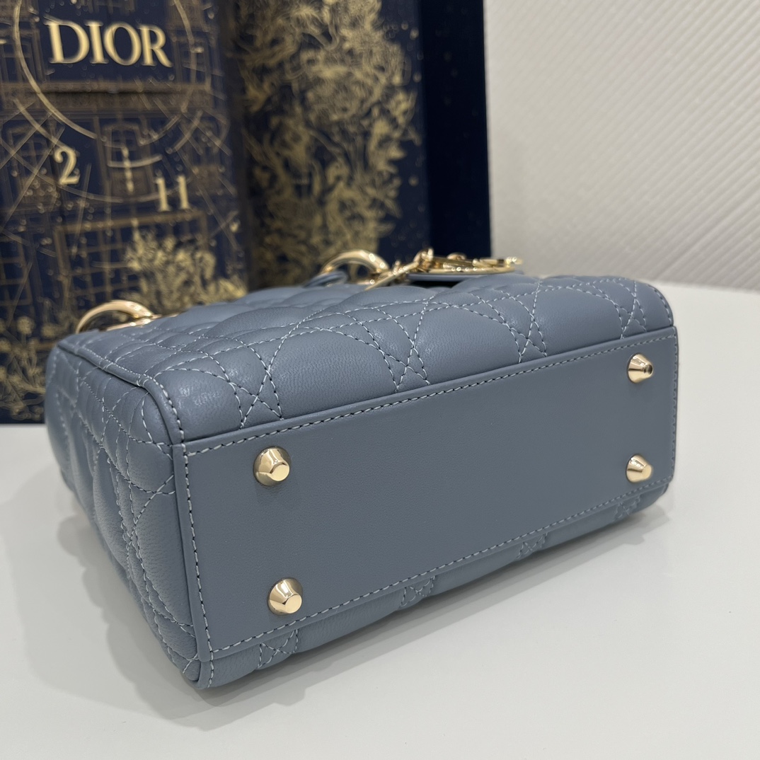 Classic Lady Dior, Three-Compartment, Sheepskin, Size: 17*7*15cm 