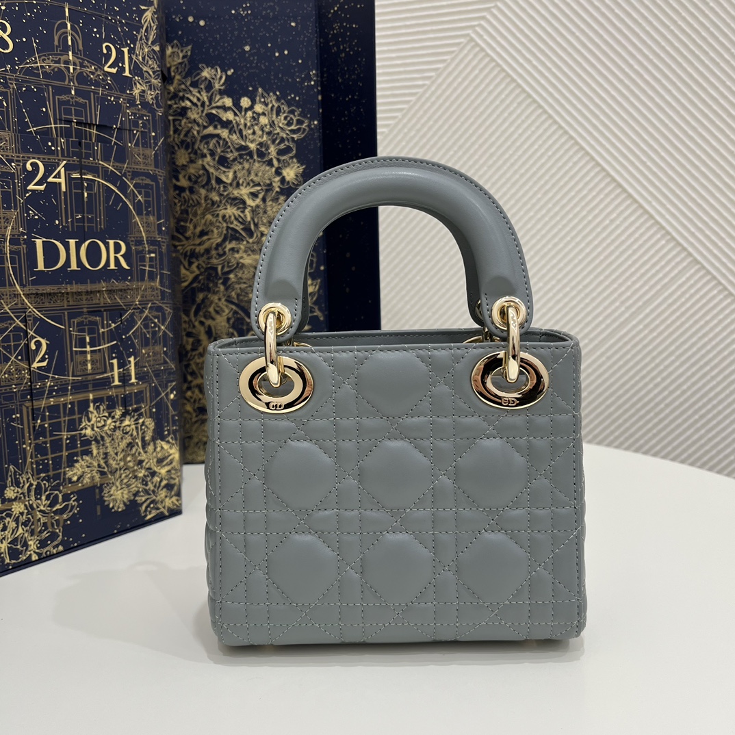 Classic Lady Dior, Three-Compartment, Sheepskin, Size: 17*7*15cm 