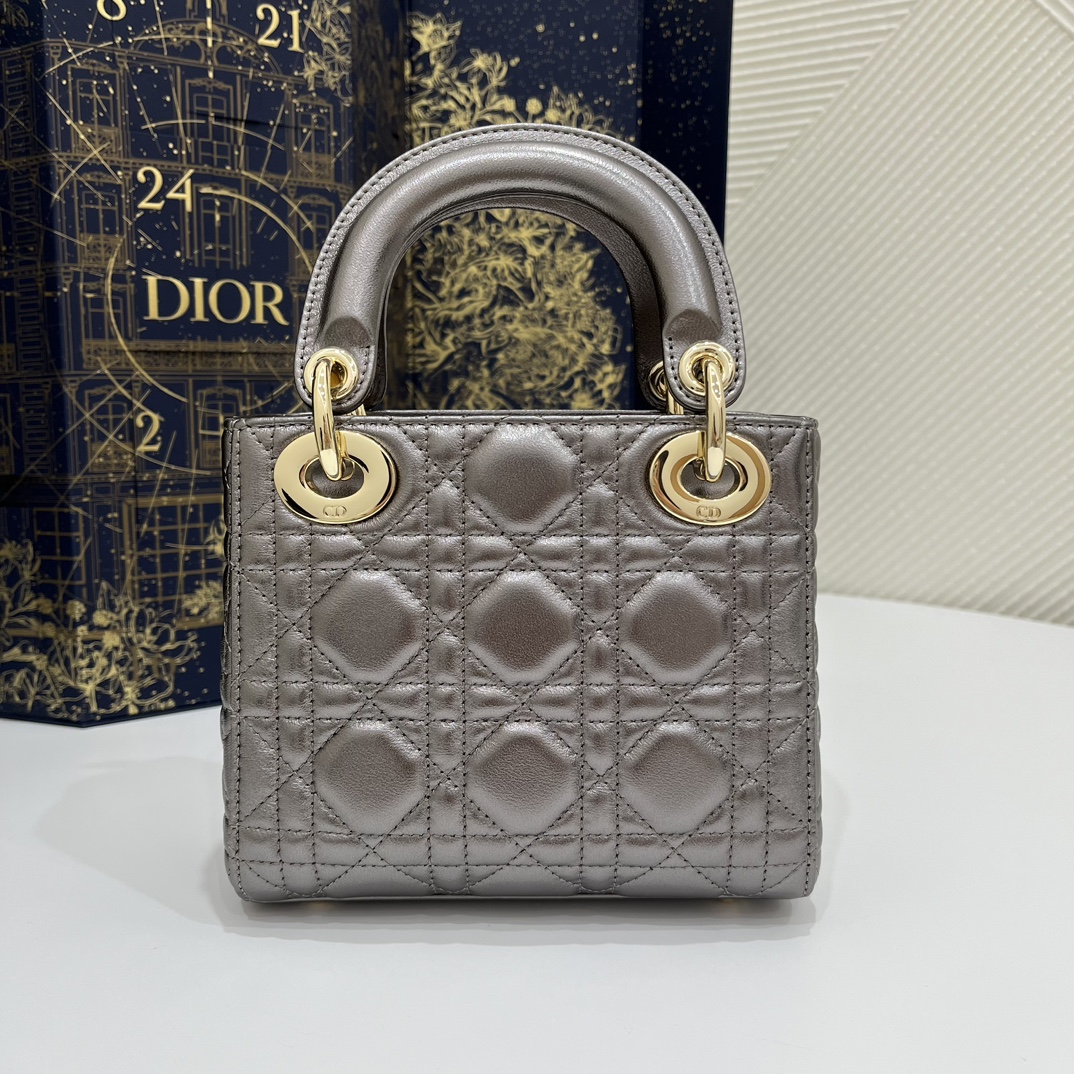 Classic Lady Dior, Three-Compartment, Sheepskin, Size: 17*7*15cm 