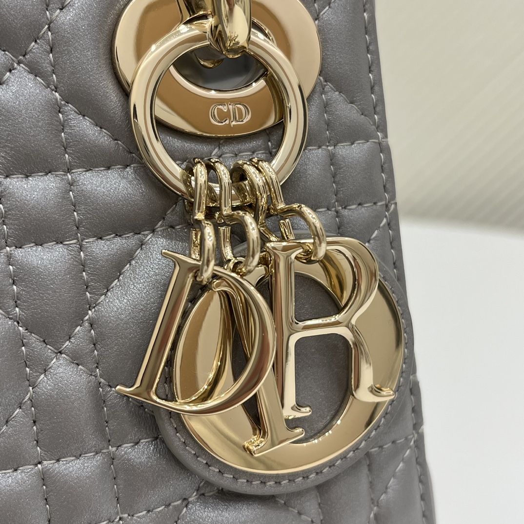 Classic Lady Dior, Three-Compartment, Sheepskin, Size: 17*7*15cm 