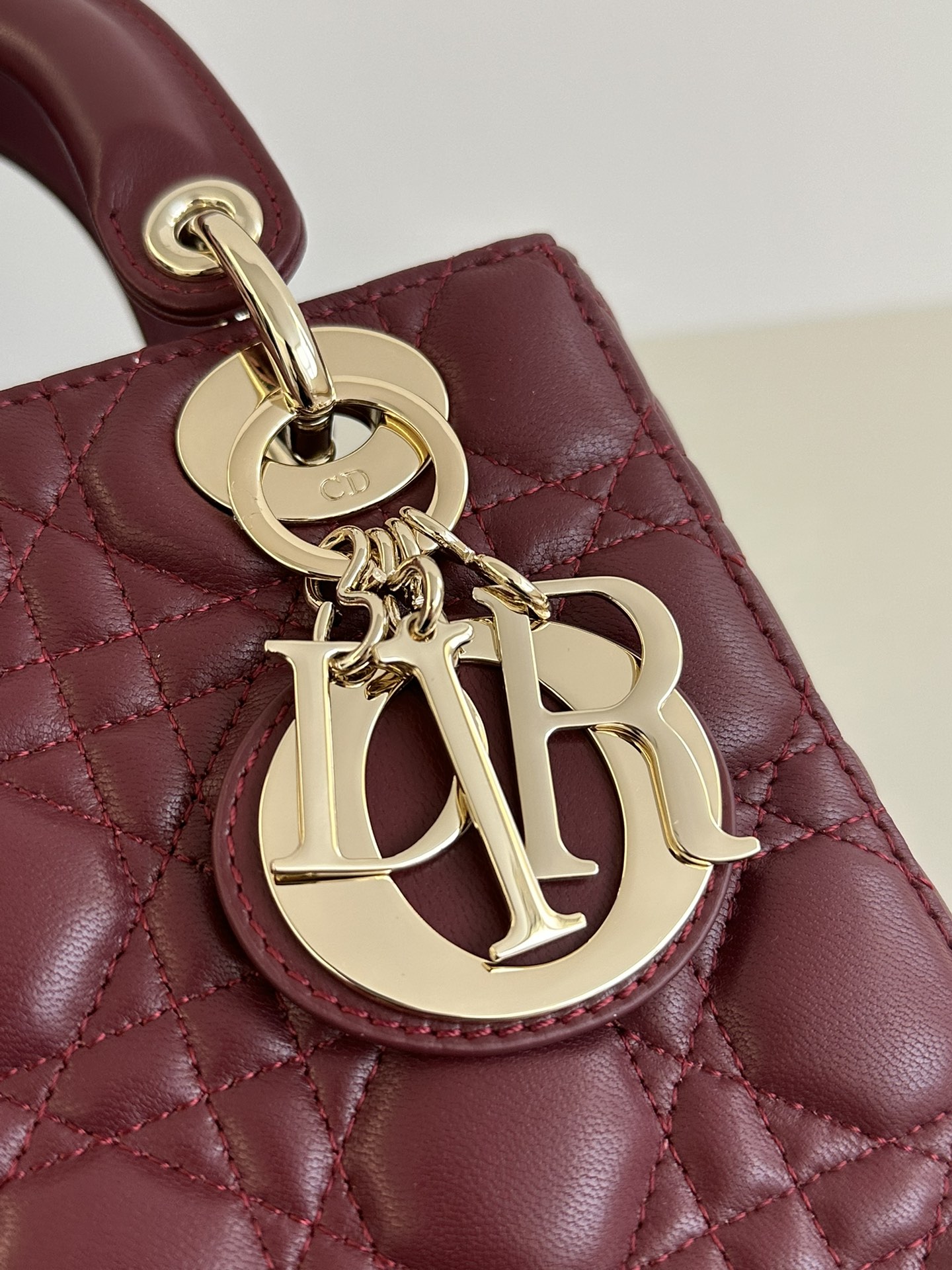 Lady Dior Four-Compartment Series, Letter Shoulder Strap, 6 Letters Included, Sheepskin, Size: 20*8*17cm