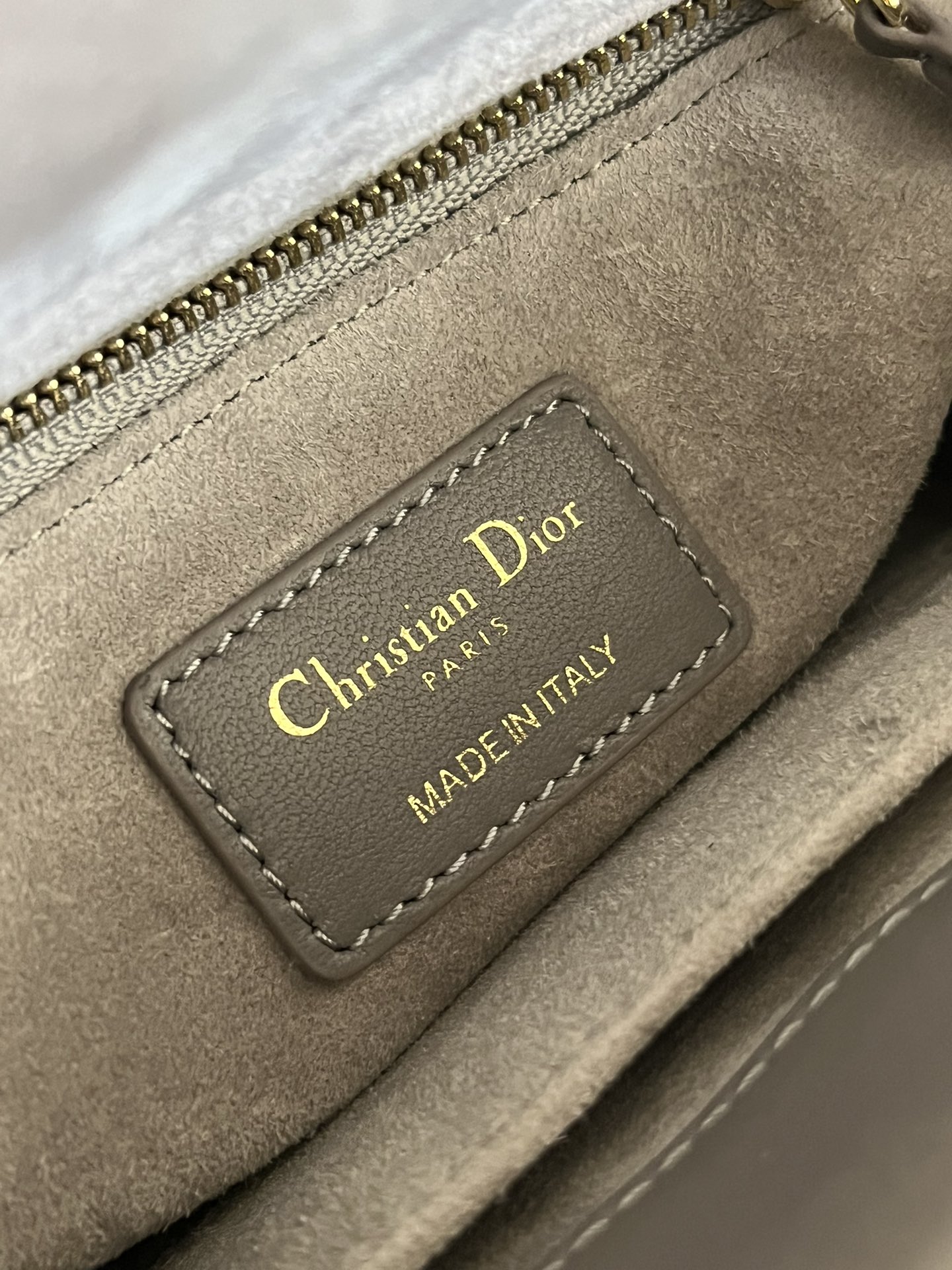 Lady Dior Four-Compartment Series, Letter Shoulder Strap, 6 Letters Included, Sheepskin, Size: 20*8*17cm