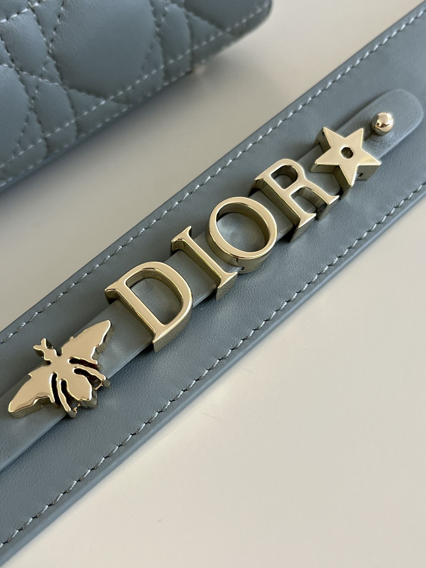 Lady Dior Four-Compartment Series, Letter Shoulder Strap, 6 Letters Included, Sheepskin, Size: 20*8*17cm