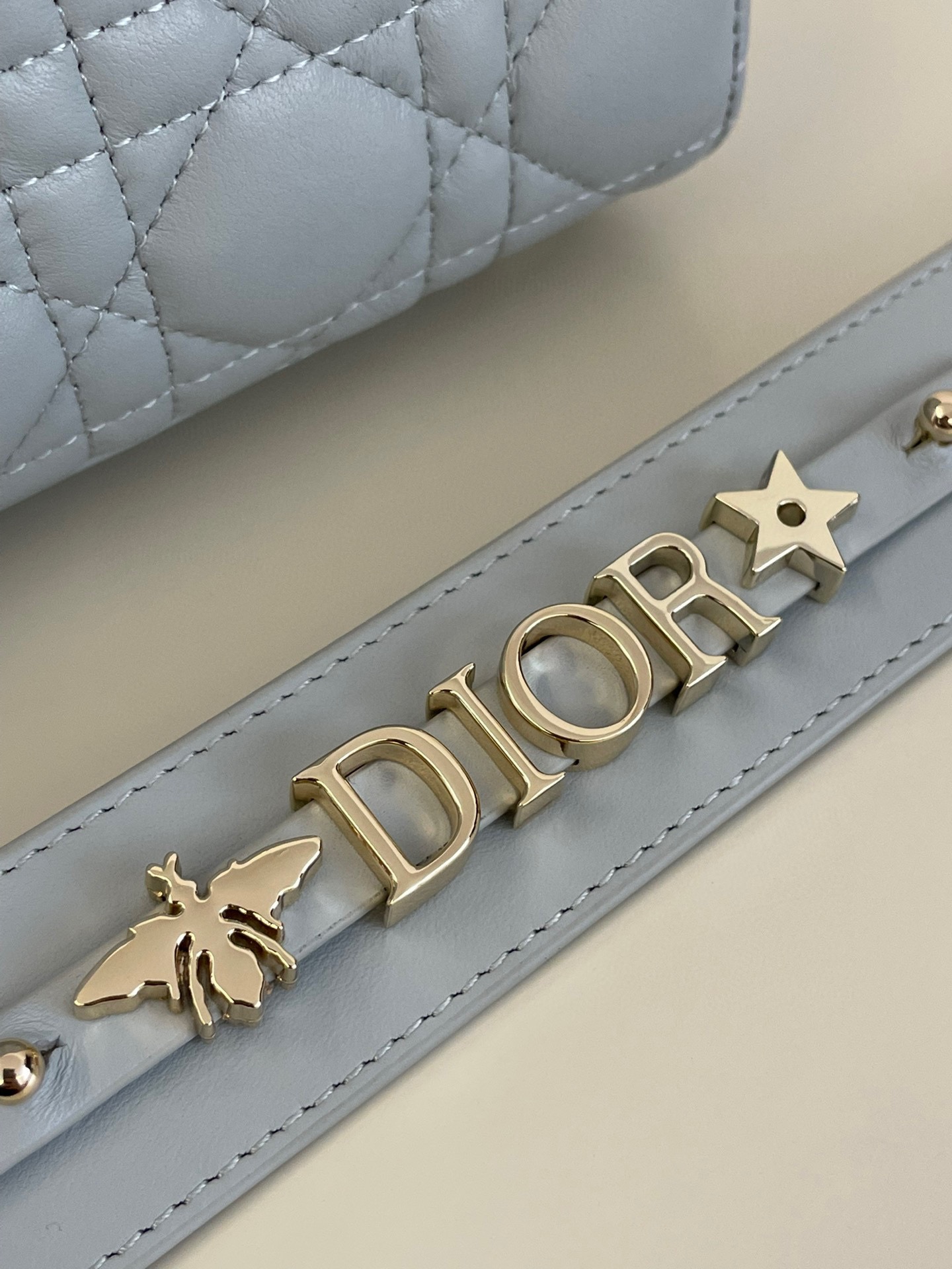 Lady Dior Four-Compartment Series, Letter Shoulder Strap, 6 Letters Included, Sheepskin, Size: 20*8*17cm