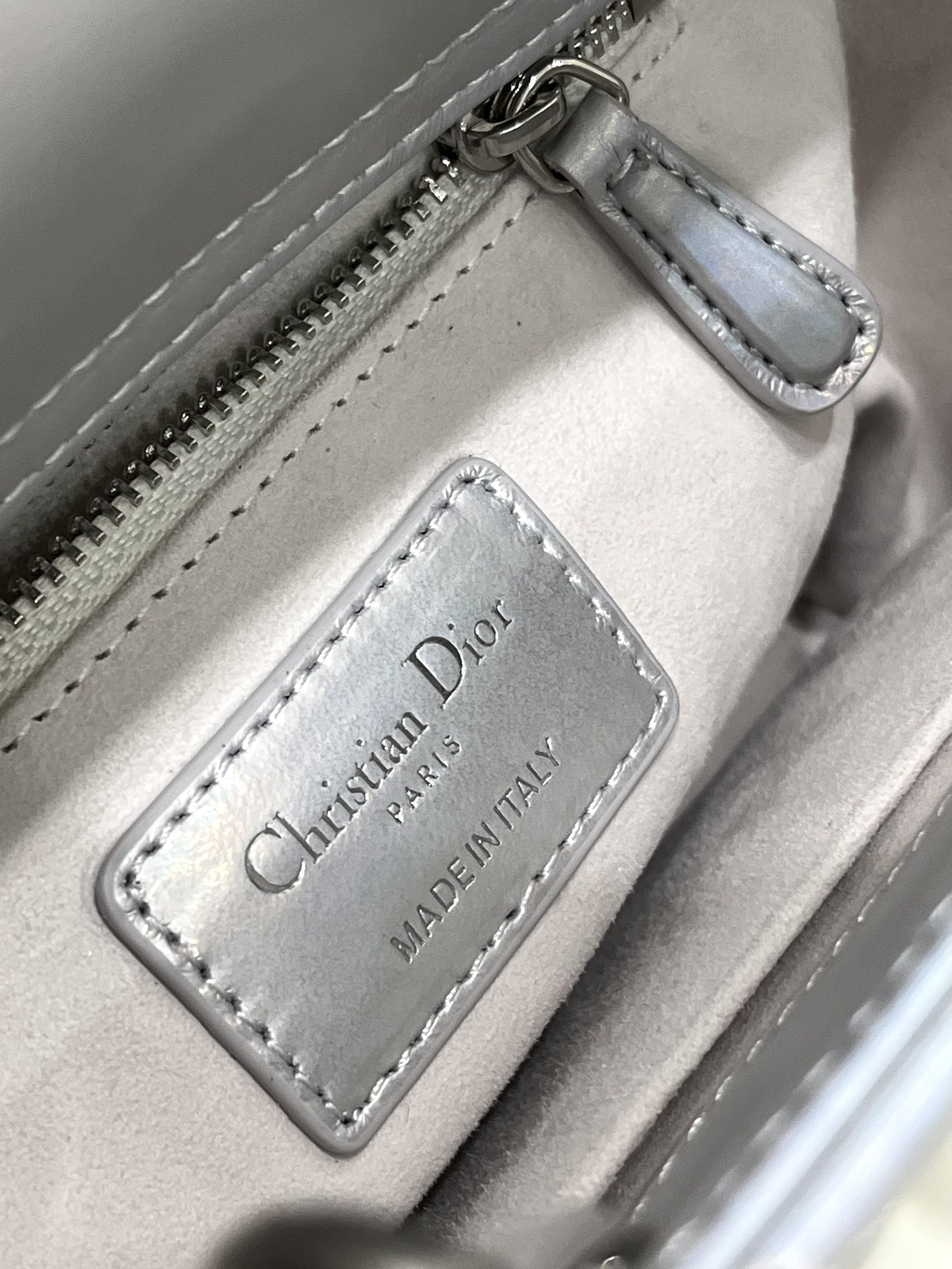 Lady Dior Four-Compartment Series, Letter Shoulder Strap, 6 Letters Included, Sheepskin, Size: 20*8*17cm