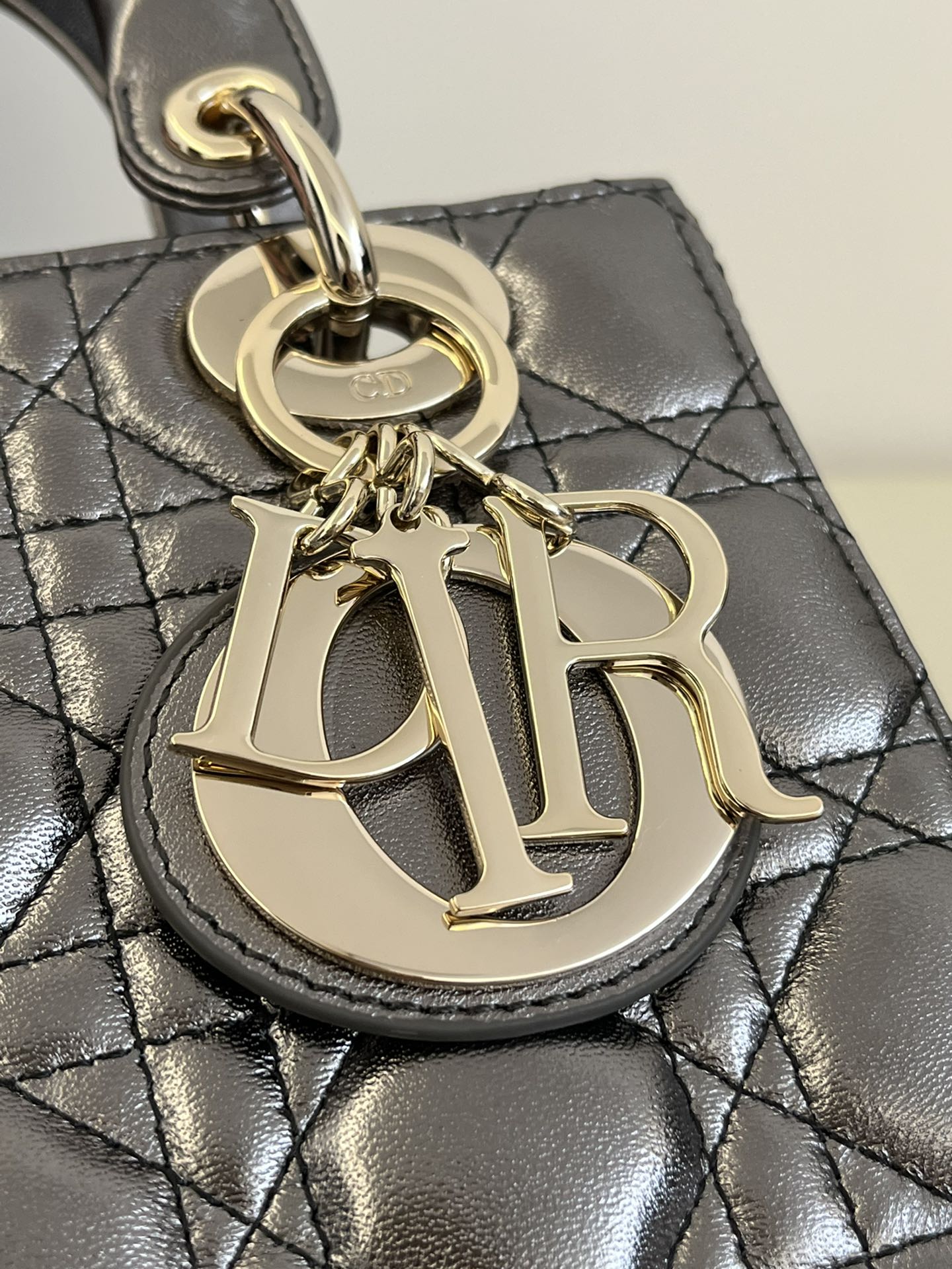 Lady Dior Four-Compartment Series, Letter Shoulder Strap, 6 Letters Included, Sheepskin, Size: 20*8*17cm