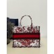 Medium Tote New Year Love Series, White and Red Interlocking Heart Embroidery Pattern, Size: 36*18*28cm  