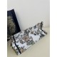 Medium Tote Autumn/Winter Series, Romantic Butterfly Embroidery Pattern, Size: 36*18*28cm  