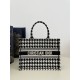 Medium Tote Houndstooth Series, Size: 36*18*28cm  