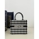 Small Tote Houndstooth Series, Size: 26*8*22cm  