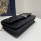 Small Pearl Chain Clutch, Soft Sheepskin, Size: 21*11*5cm  