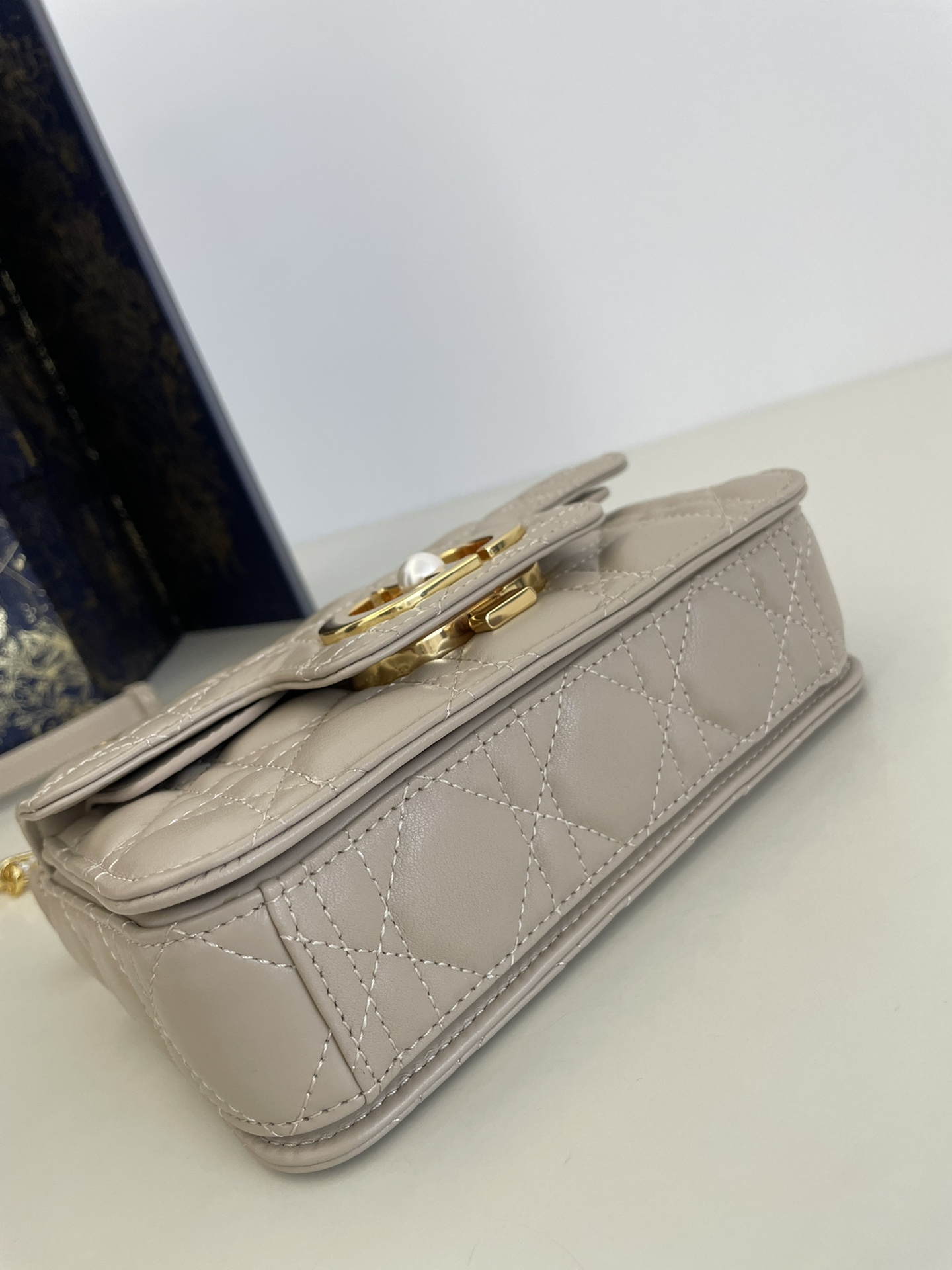 Small Jolie Pearl Chain Bag Series, Cowhide, Size: 19*6*12cm