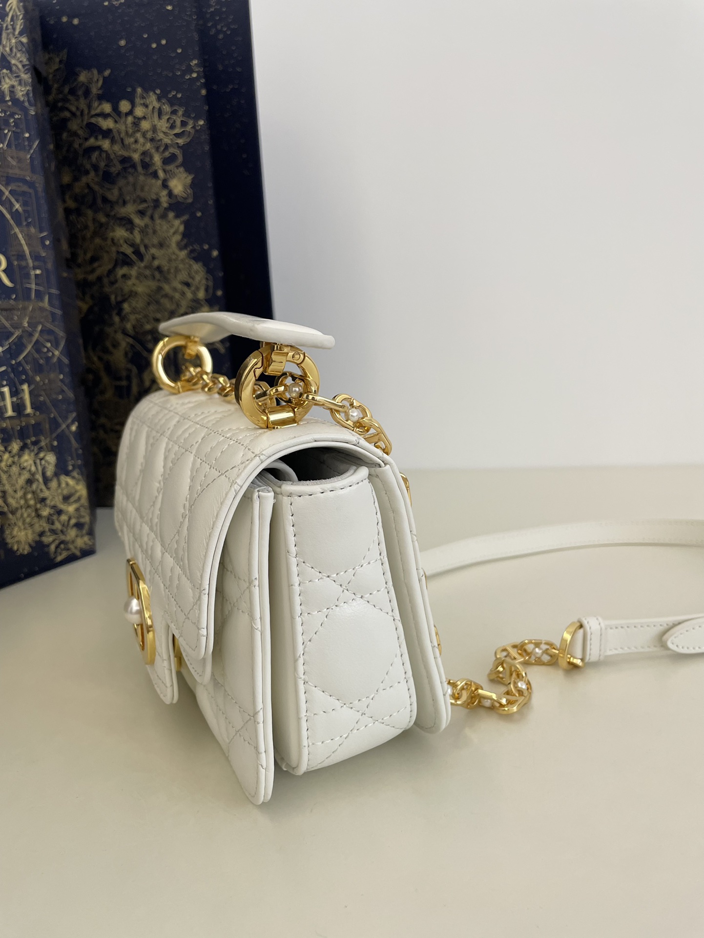 Small Jolie Pearl Chain Bag Series, Cowhide, Size: 19*6*12cm