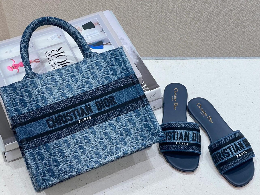 Denim Gradient Medium Tote Series, Size: 36*16*28cm