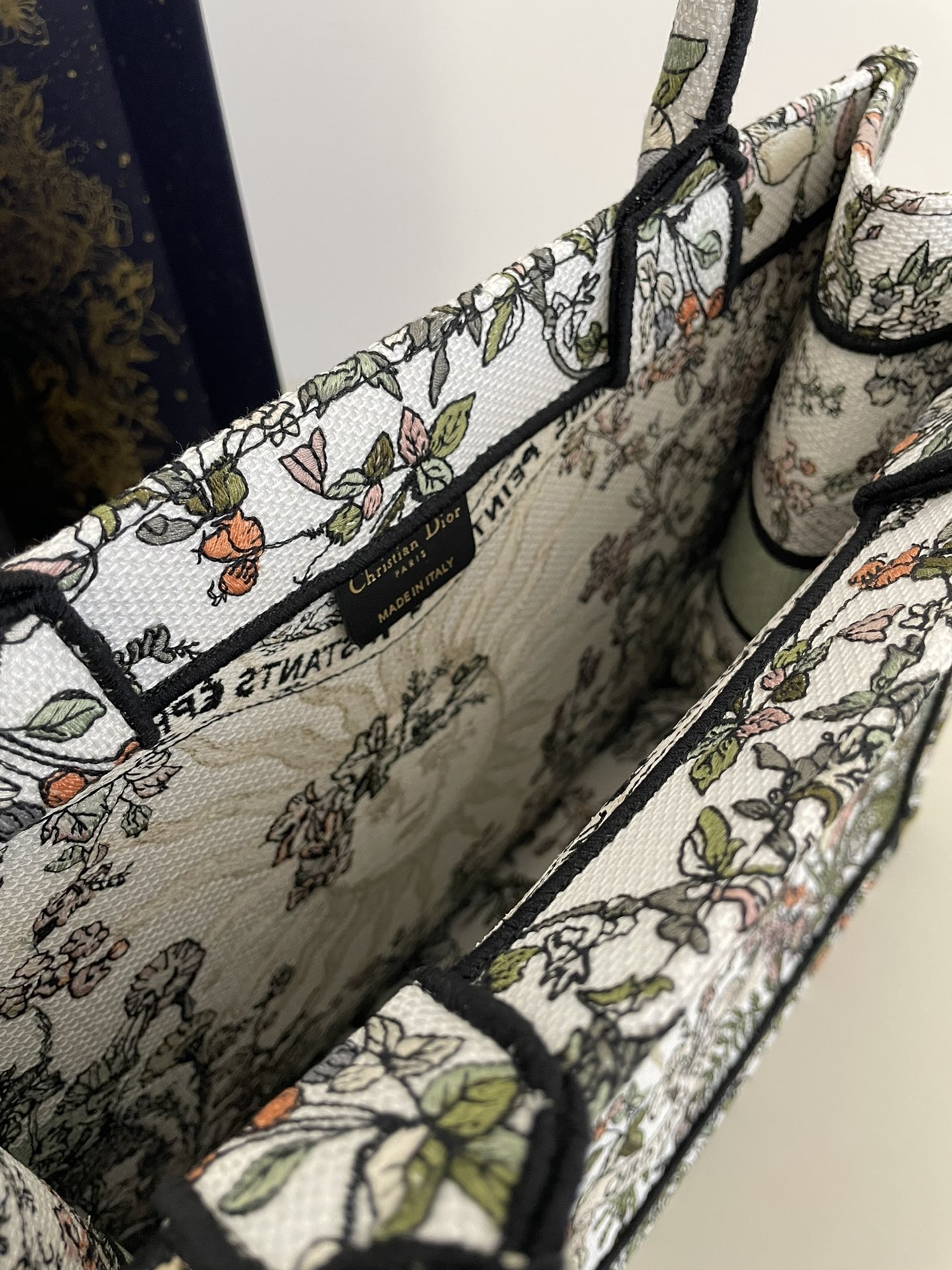 Four Seasons Tote Series, Flower Embroidery Pattern, Medium Size: 36*18*28cm