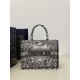 Four Seasons Tote Series, Flower Embroidery Pattern, Medium Size: 36*18*28cm