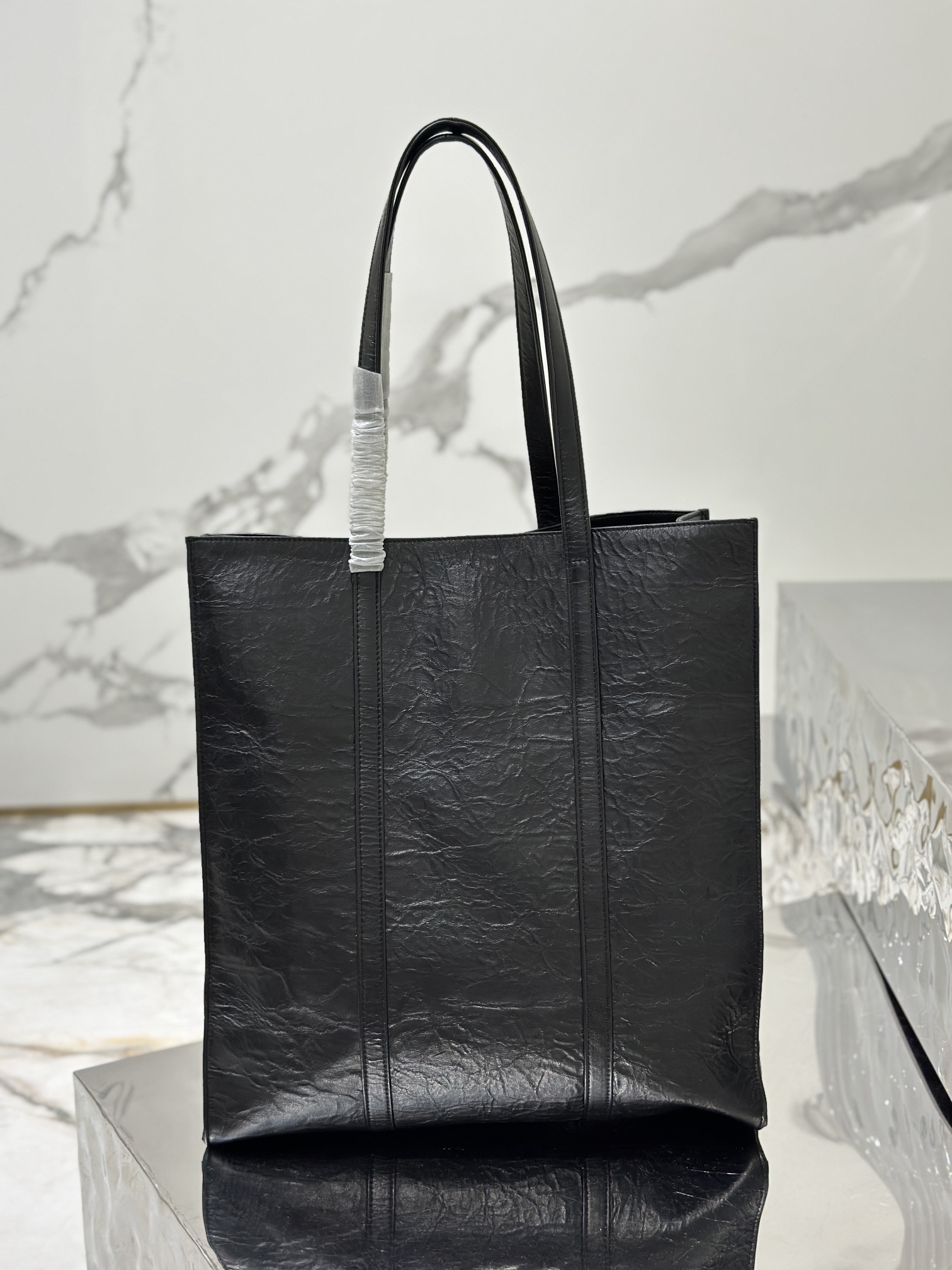 Wrinkled Tote Bag Soft Lamb Leather Model: 1BG587