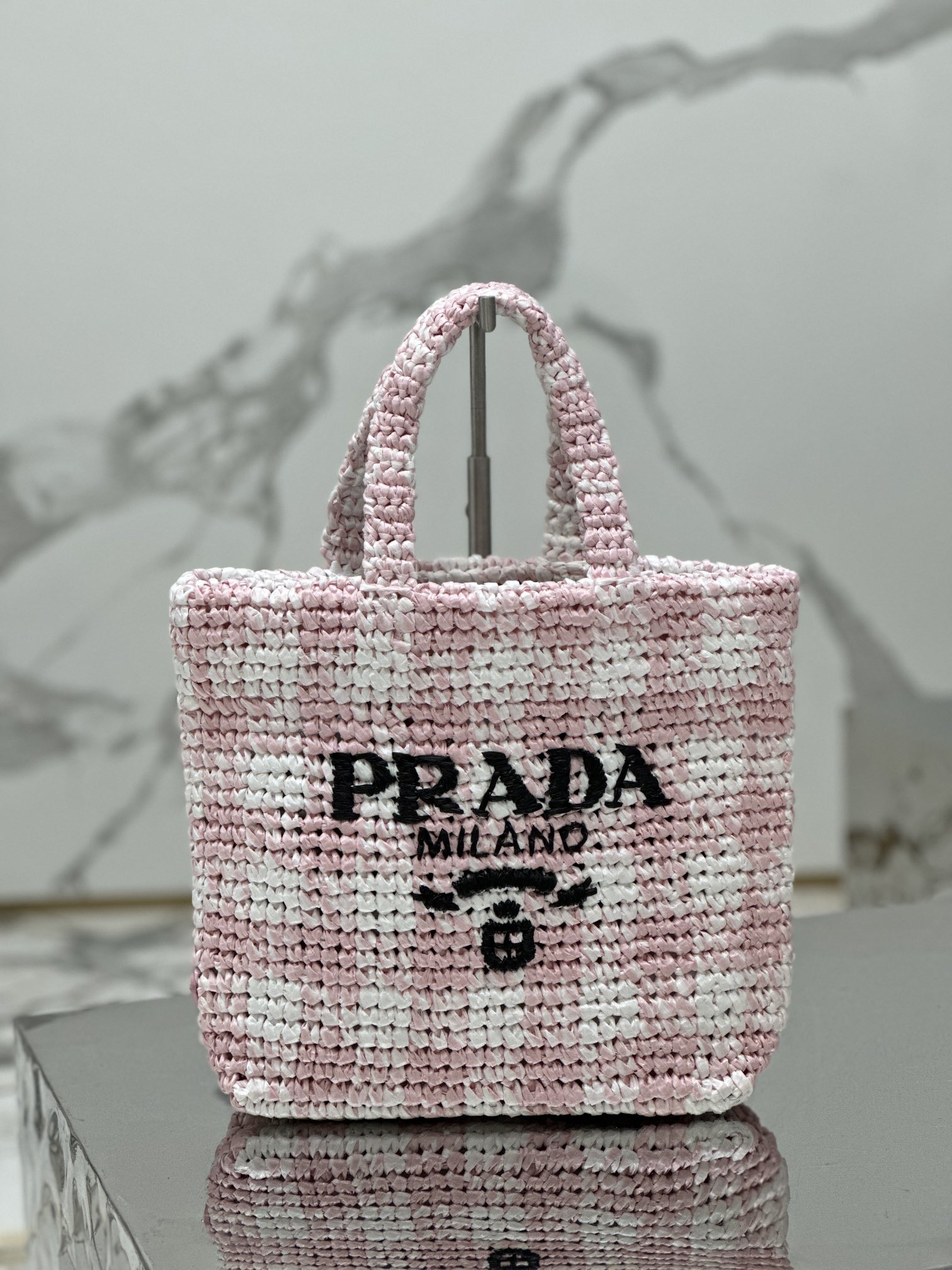 Woven tote bag (small) Made of imported raffia, handmade Model number: 1BG422