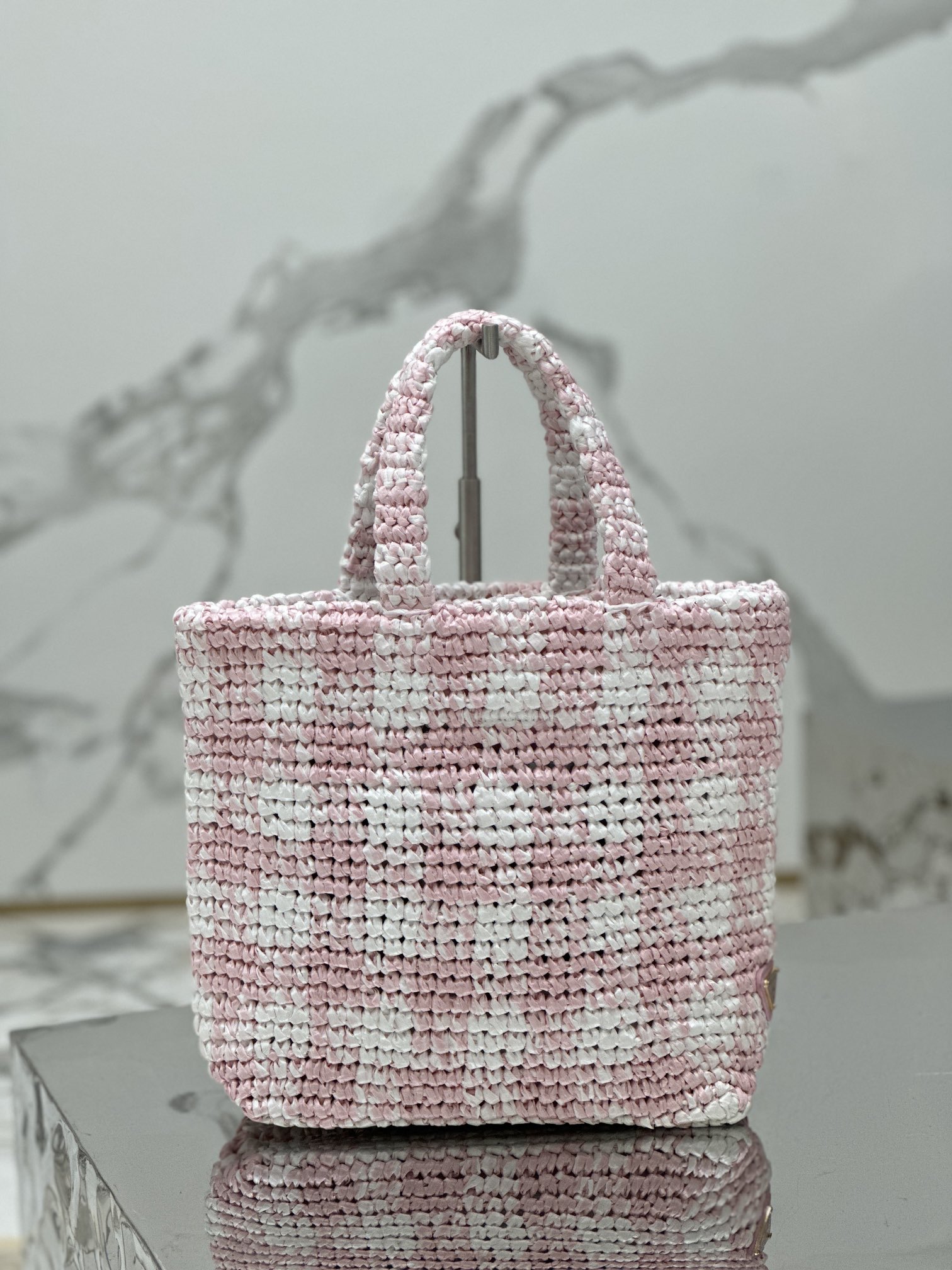 Woven tote bag (small) Made of imported raffia, handmade Model number: 1BG422