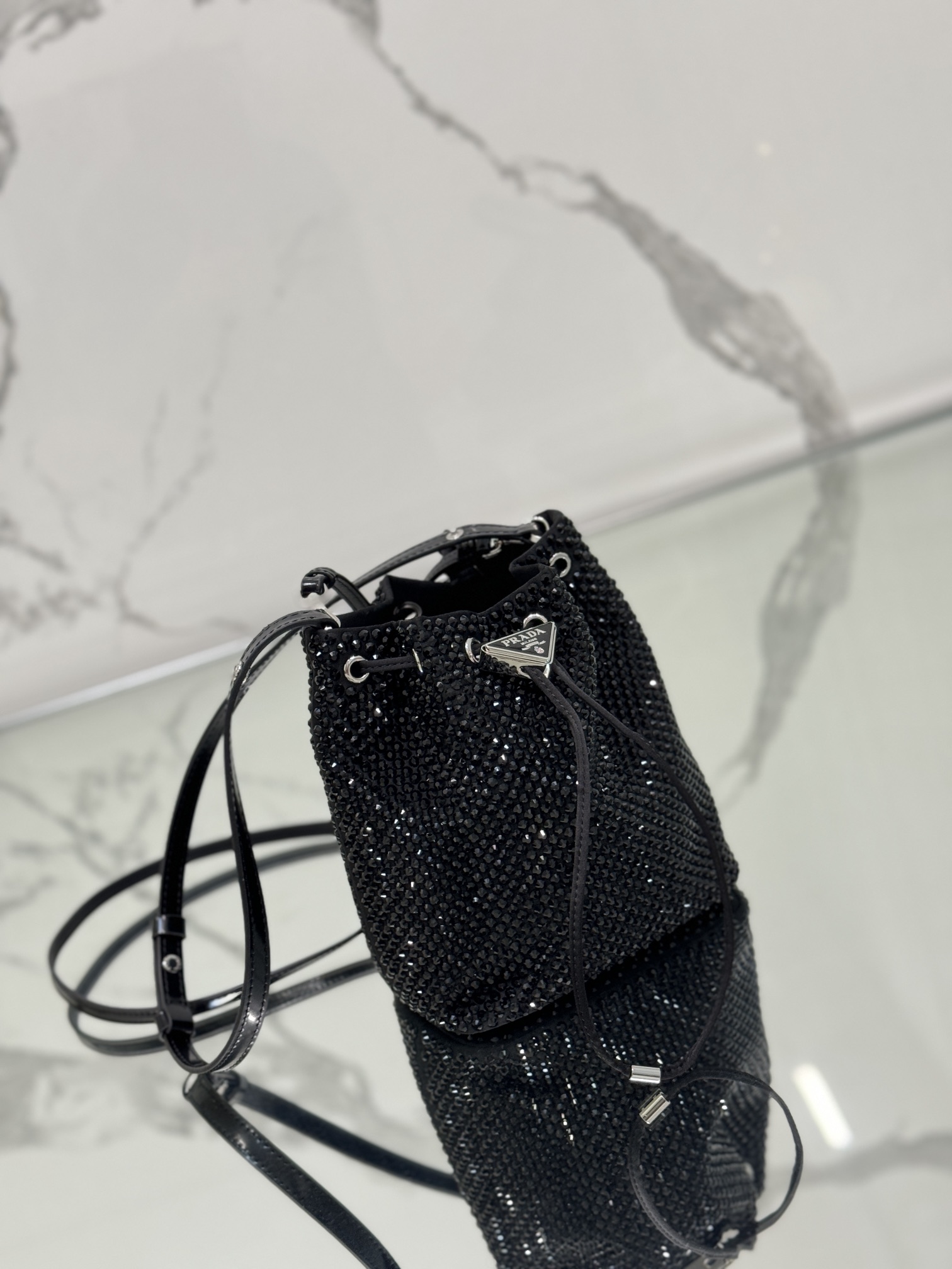 Crystal Bucket Bag Made of Crystal and Satin Materials, Style No: 1BE067