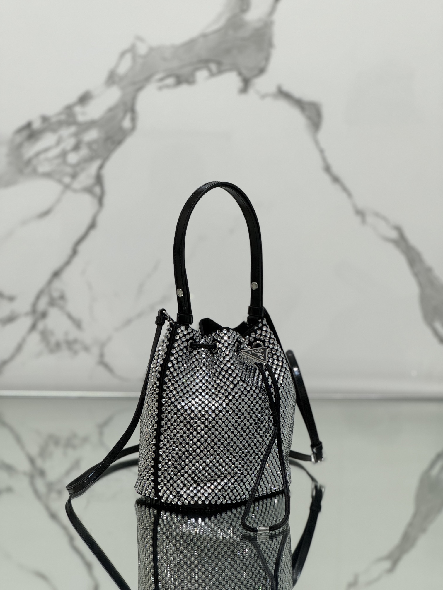 Crystal Bucket Bag Made of Crystal and Satin Materials, Style No: 1BE067