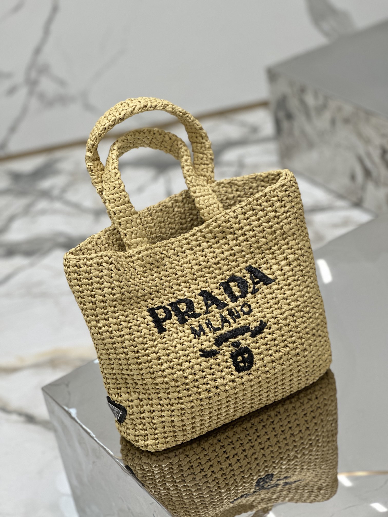 Woven Tote Bag (Small) Imported Raffia Design, Style Number: 1BG422