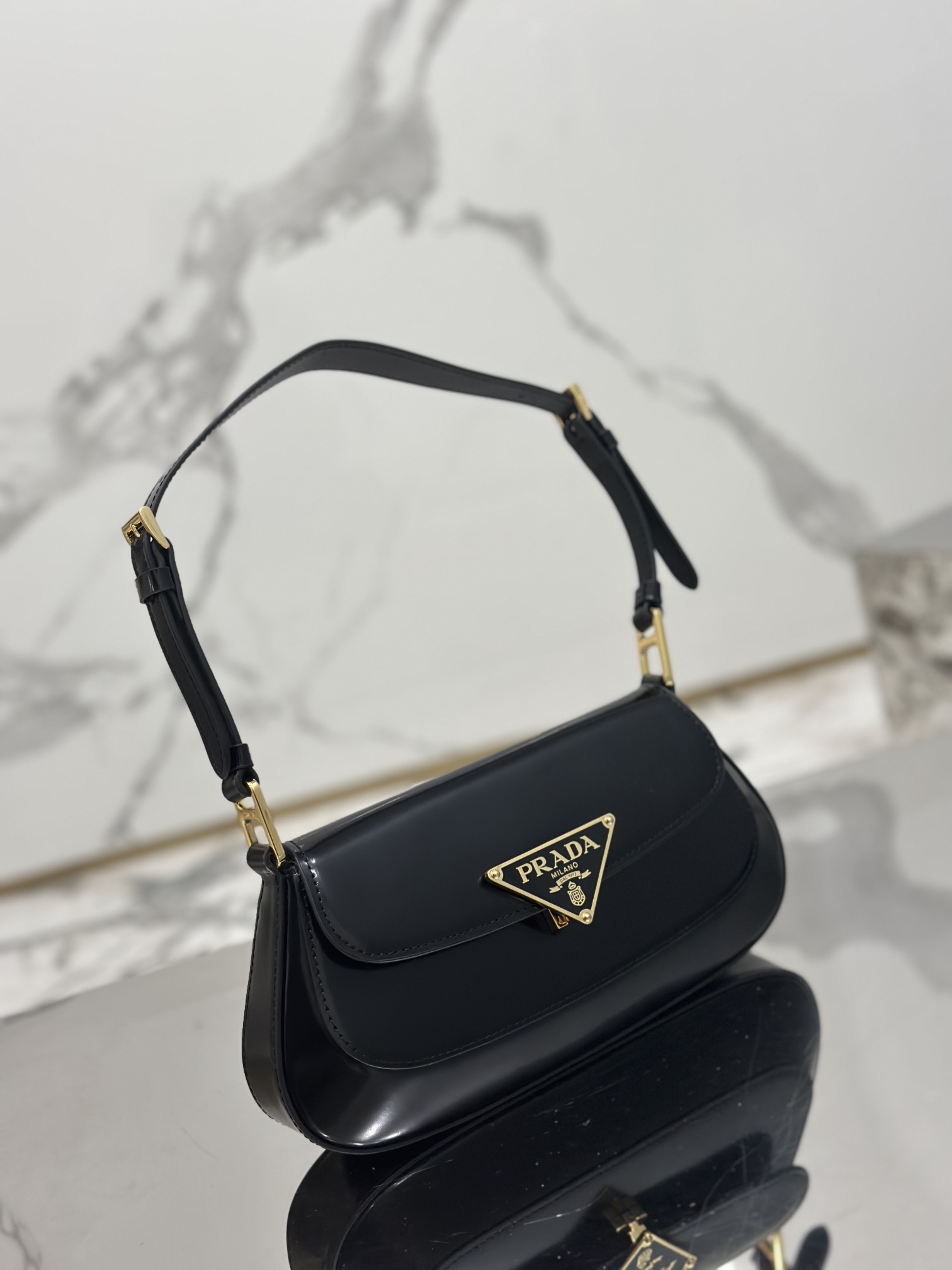 Glossy Flap Shoulder Bag Glossy Calfskin, Style Number: 1BD345