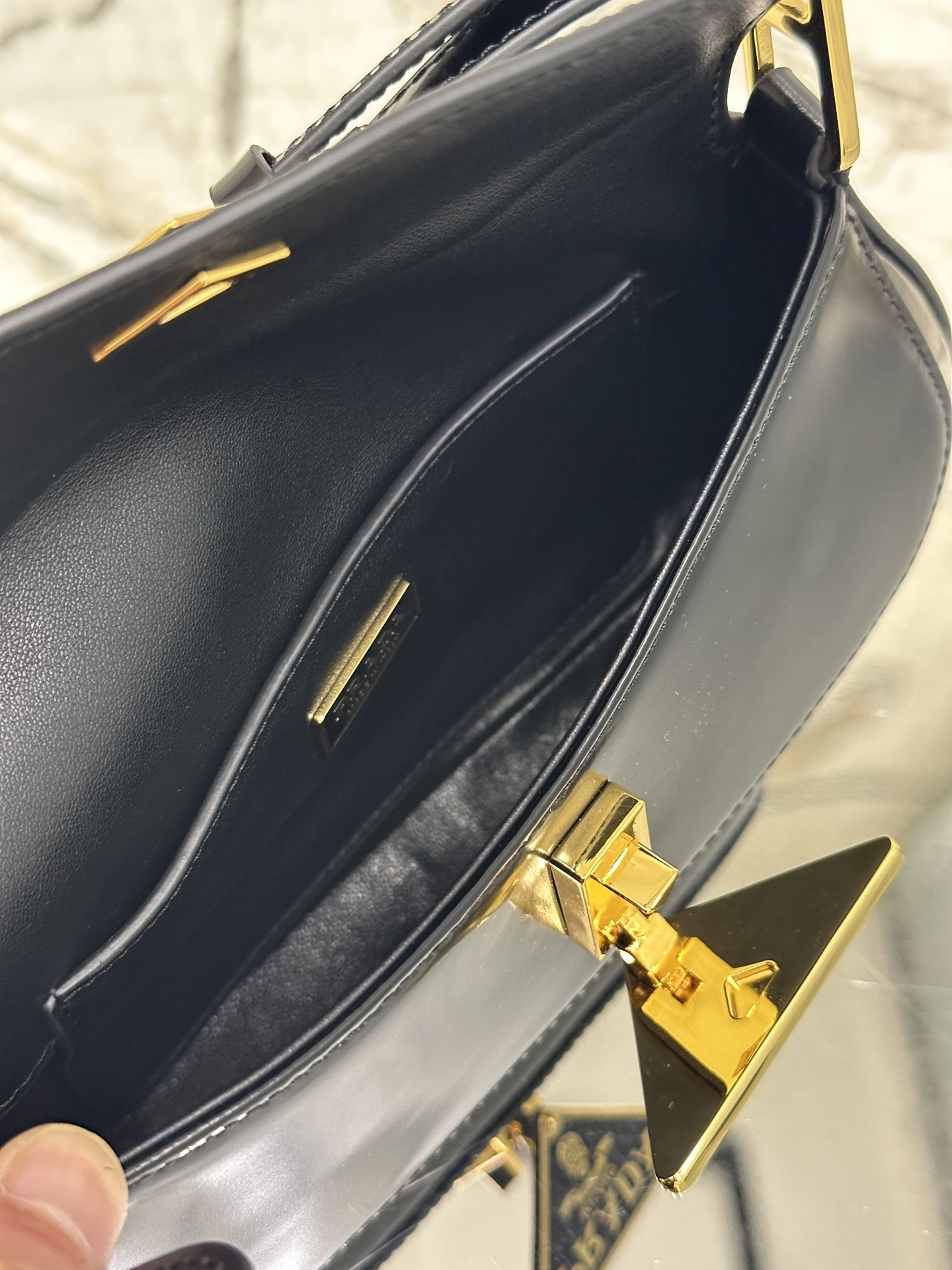 Glossy Flap Shoulder Bag Glossy Calfskin, Style Number: 1BD345