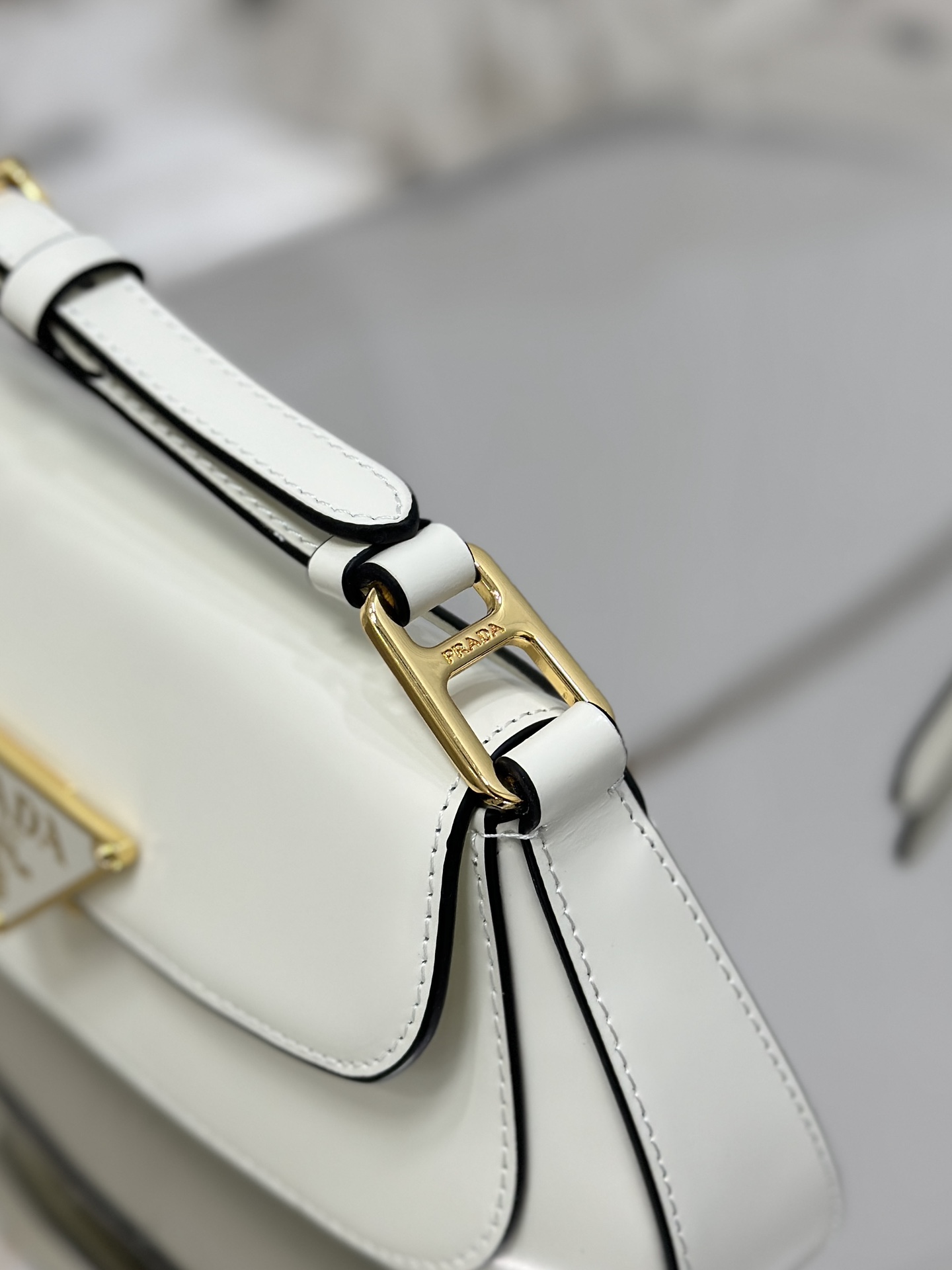 Glossy Flap Shoulder Bag Glossy Calfskin, Style Number: 1BD345