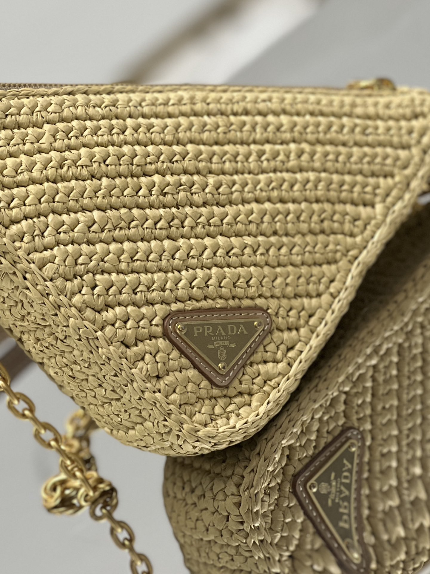 Woven Triangular Bag, Style Number: 1BC543