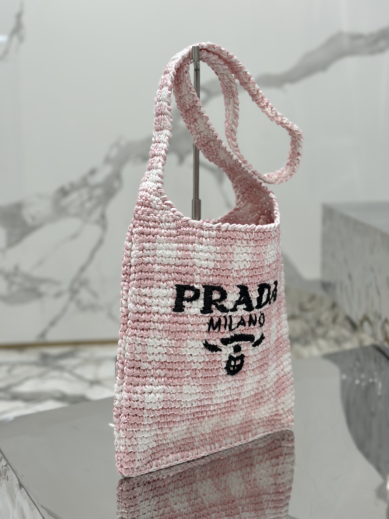 Woven checkered tote bag (small size), handmade raffia weaving. Model No: 1BC184  