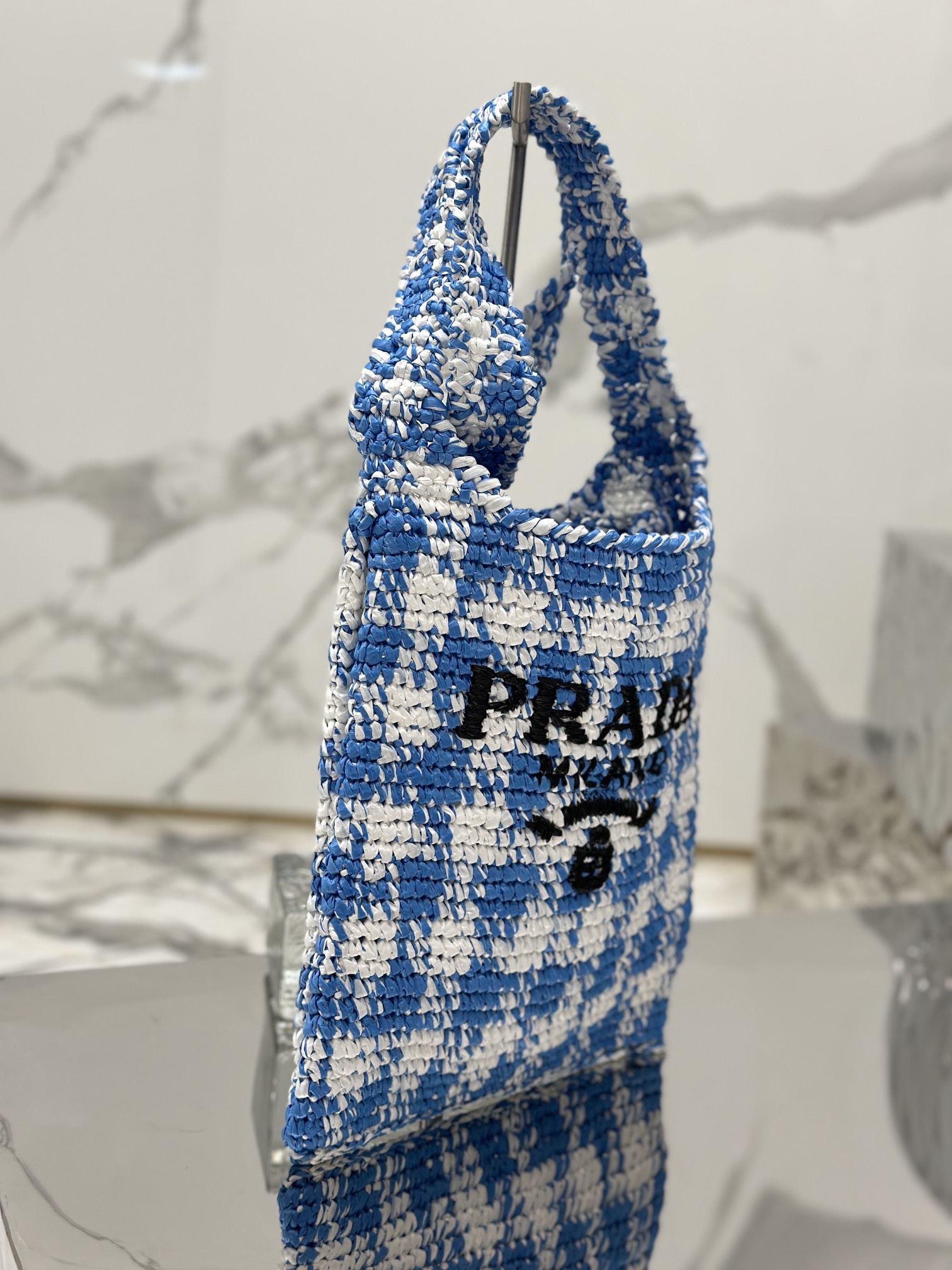 Woven checkered tote bag (small size), handmade raffia weaving. Model No: 1BC184  