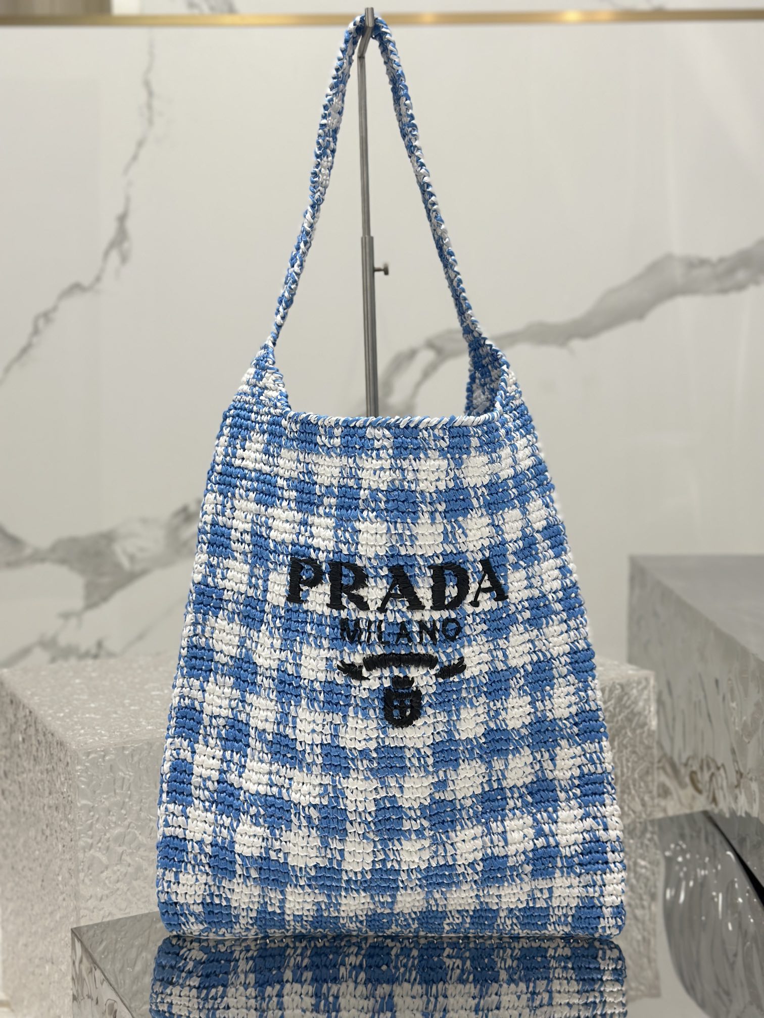 Woven checkered tote bag (large size), handmade raffia weaving. Model No: 1BC182  