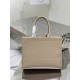 Triangle diamond pattern tote bag (medium size), made of imported calf leather. Model No: 1BA378  