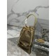 Crystal bucket bag, made of imported imitation crystal and satin material. Model No: 1BE067  