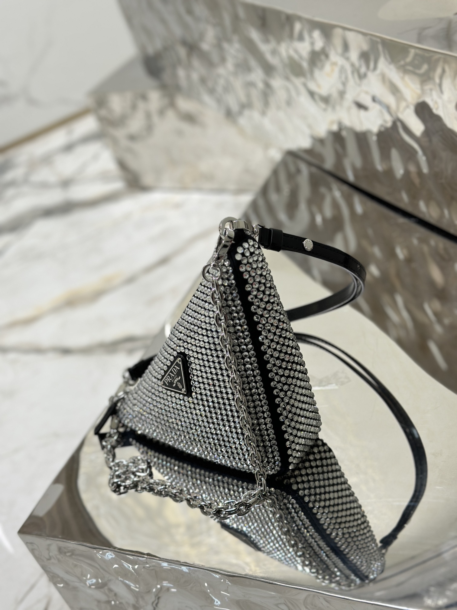 Triangle diamond bag, adorned with imitation crystal decoration. Model No: 1BC190