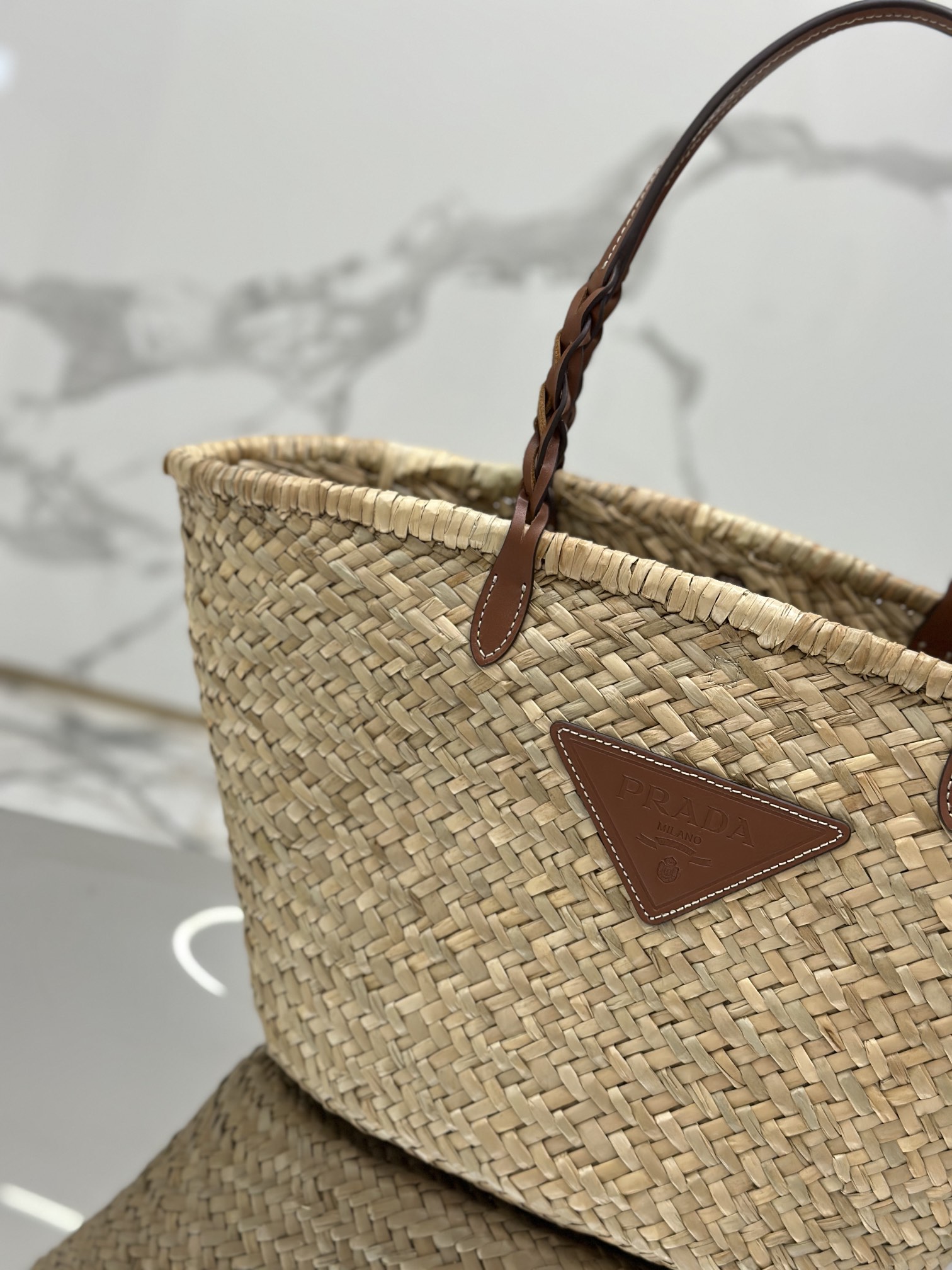 Basket bag, woven with raffia. Model No: 1BG314  