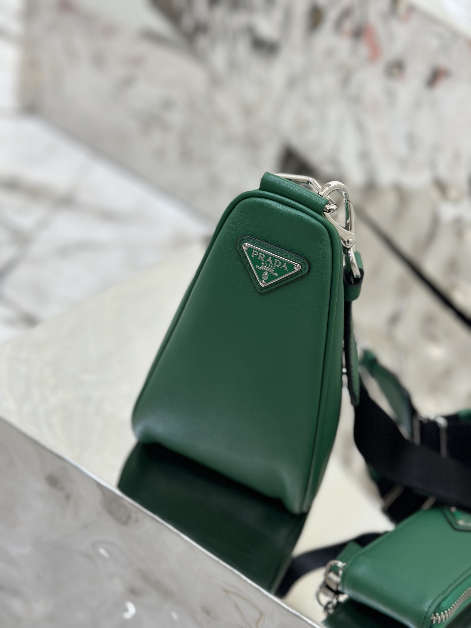 Prada small cowhide triangular bag, made of imported soft and delicate cowhide. Model No: 1BH190  