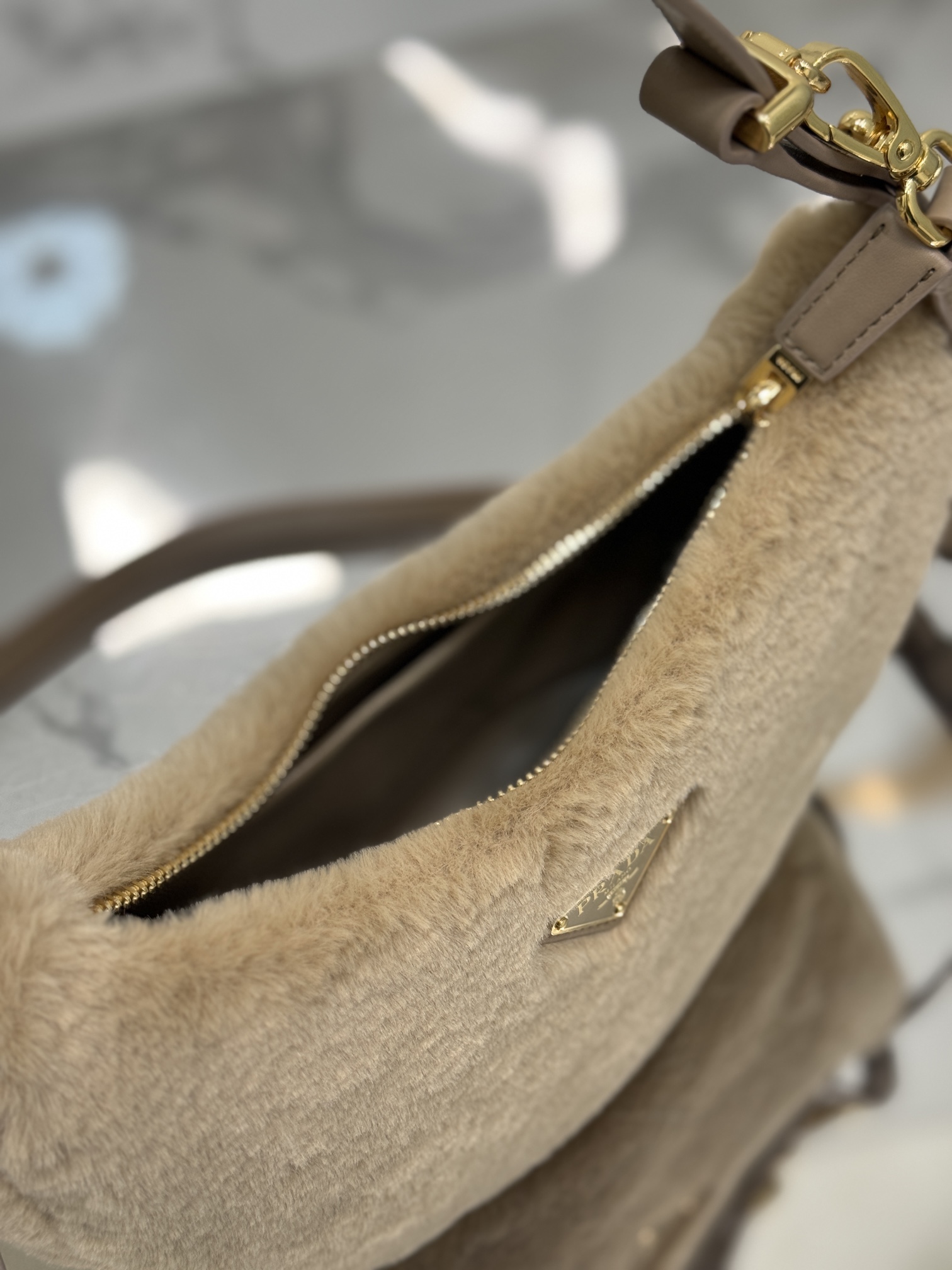 Moon furry bag, made of soft sheepskin and cowhide. Model No: 1BC194  