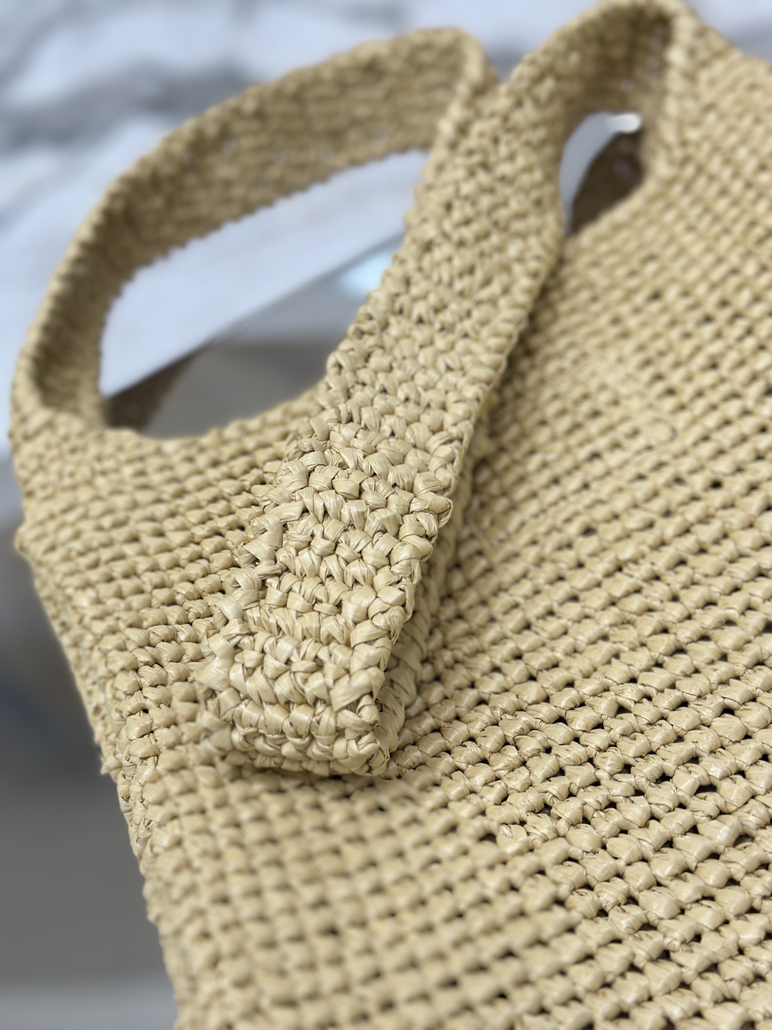 Woven tote crossbody bag (small), handmade with raffia weaving, model number: 1BC184  