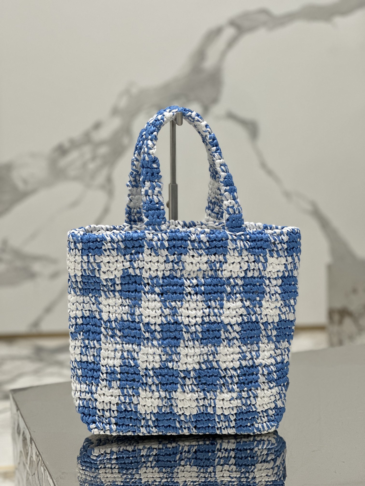 Woven tote bag (small), designed with imported raffia, model number: 1BG422  