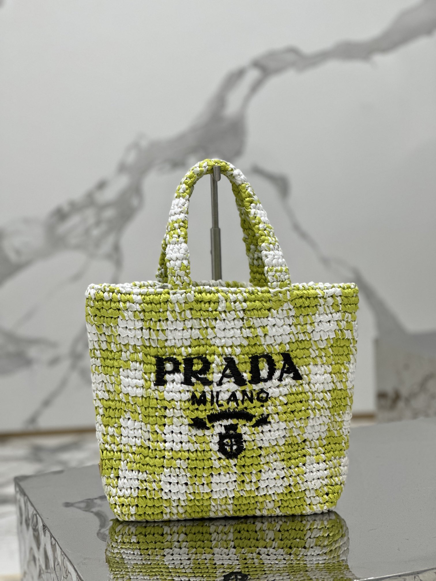 Woven tote bag (small), designed with imported raffia, model number: 1BG422  