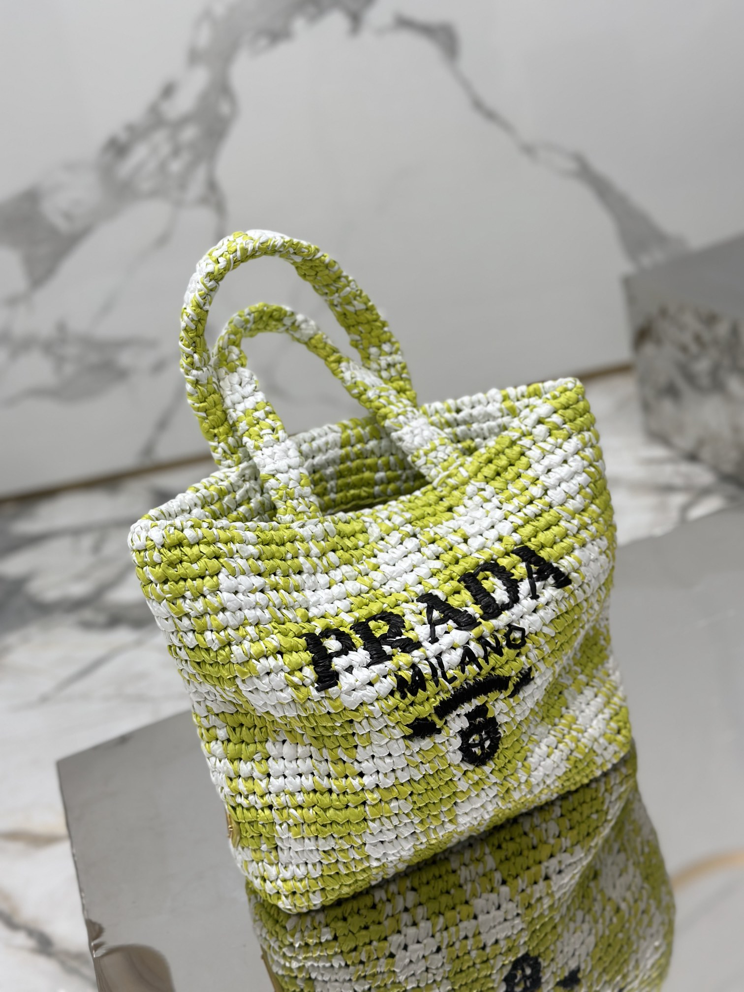 Woven tote bag (small), designed with imported raffia, model number: 1BG422  