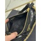 Oil wax leather armpit bag Imported oil wax leather Style No: 1BC221