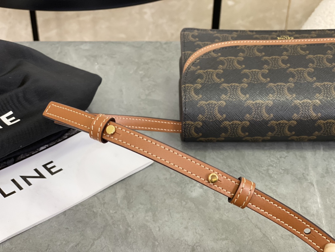 CELINE | Classic WOC Monogram Black