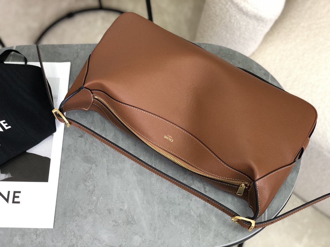 CELINE | Romy New Underarm Bag, Outer Skin Made of Cowhide Grained Leather