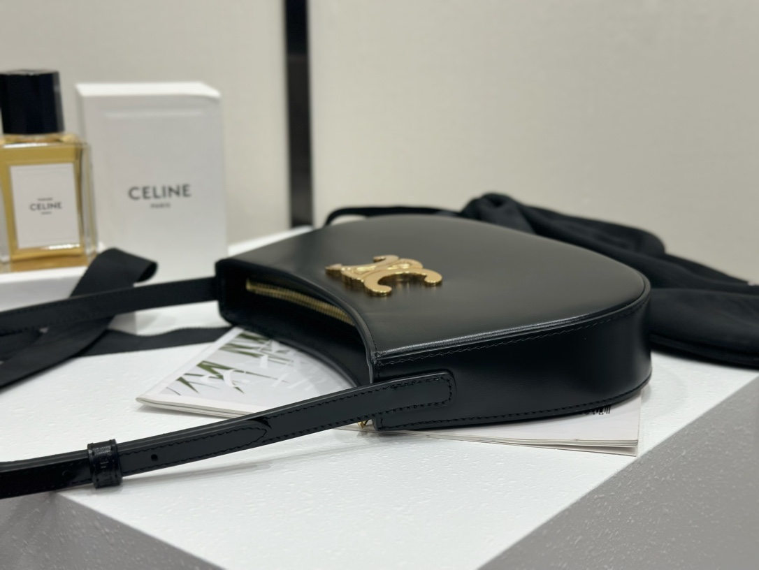 CELINE | TILLY Medium Black Cowhide Leather Handbag, Cowhide Leather, Sheepskin Lining