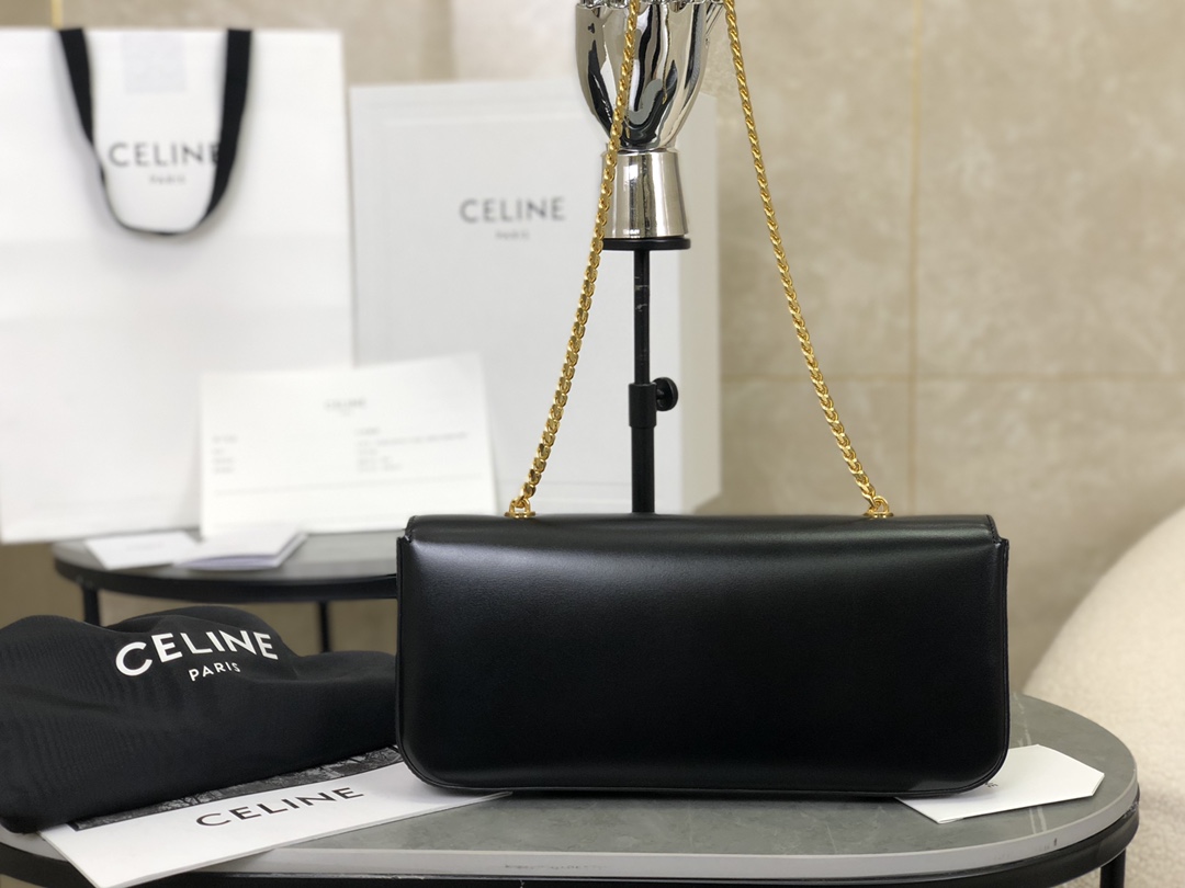 CELINE | Triomphe Chain Underarm Bag, Underarm Bag