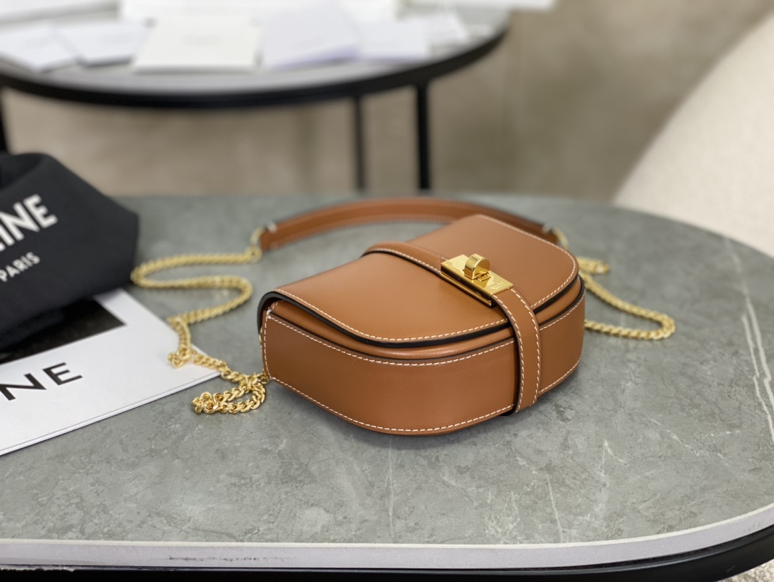 CELINE | Crossbody Chain Wallet