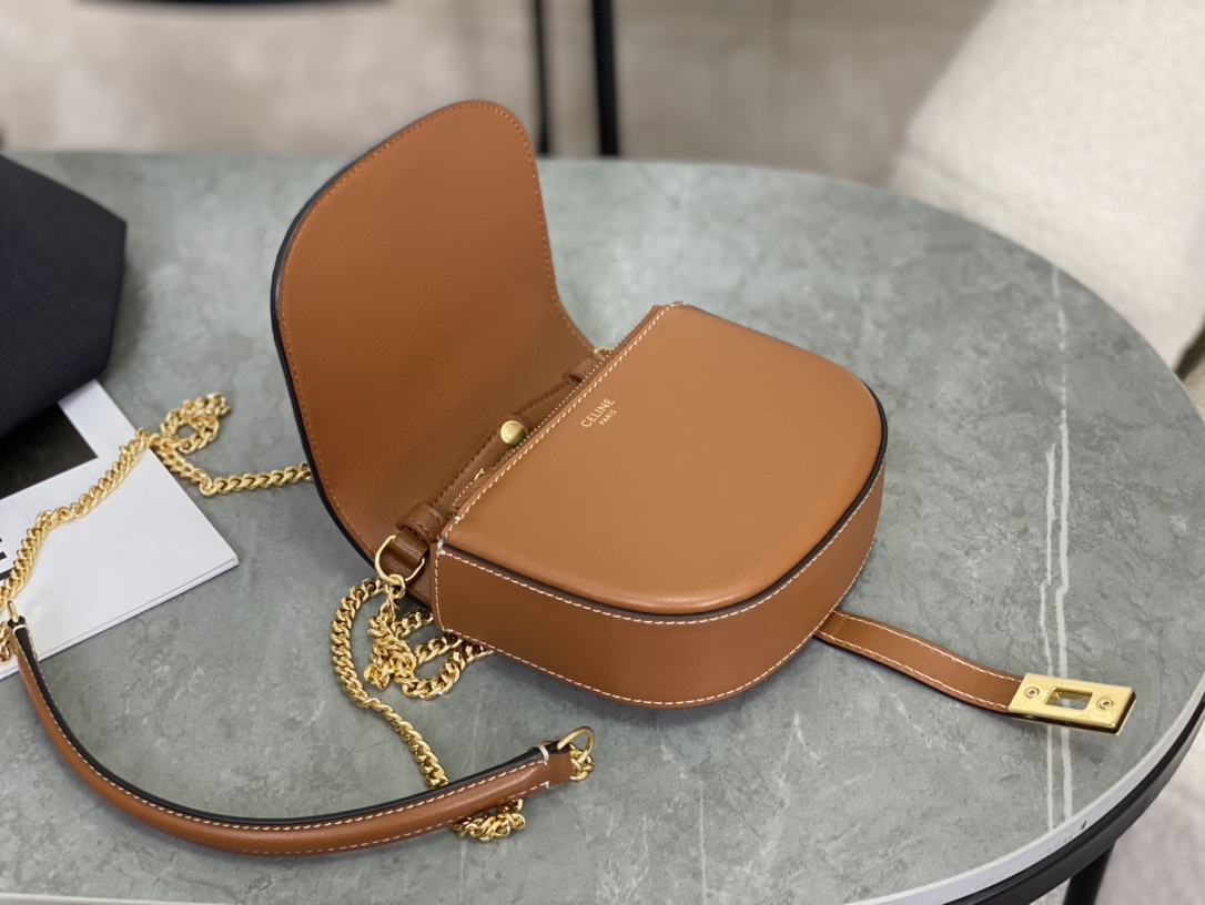 CELINE | Crossbody Chain Wallet